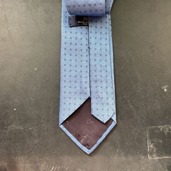 Brooks Brothers 346 Blue Geometric Silk Made In The USA Tie - Picture 5 of 7